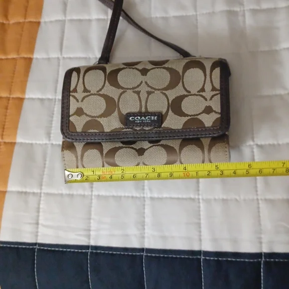 Coach c print shoulder bag - Picture 5 of 6